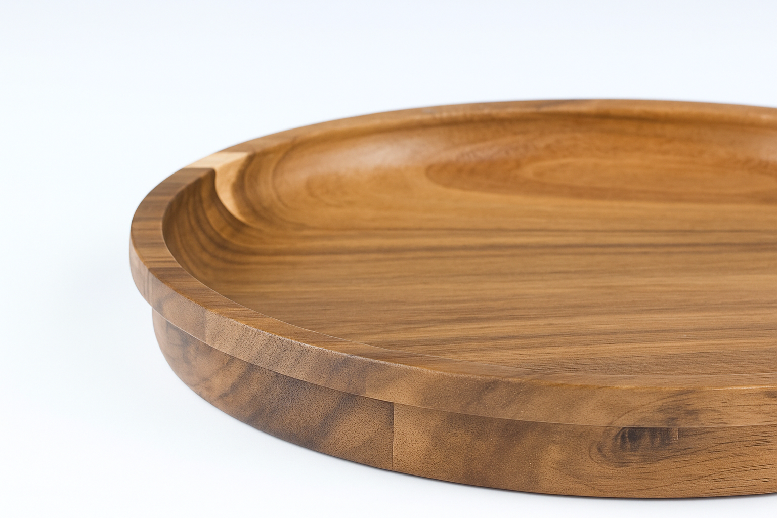 Glass bowl with wood tray